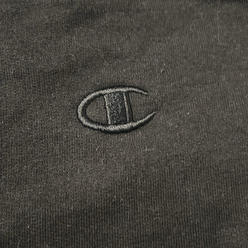 Men’s Champion hoodie - Picture 2 of 3